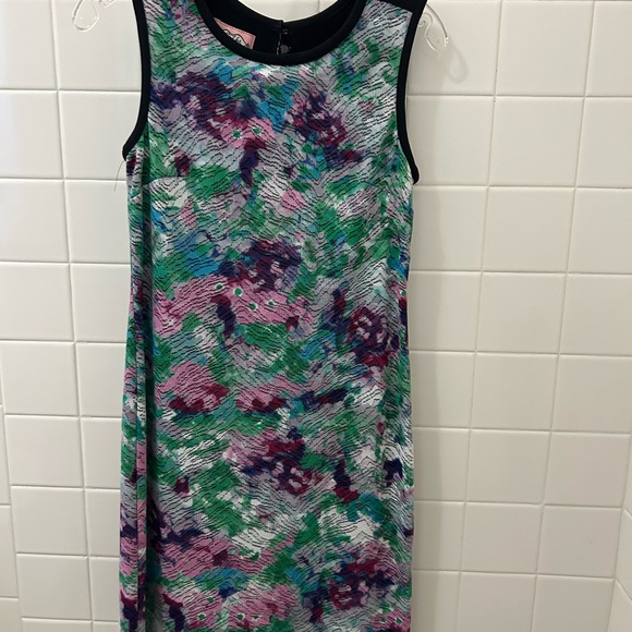 Phoebe Couture Dresses & Skirts - Phoebe Couture Sleeveless Shift Dress in Green, Pink & Purple with Black Trim